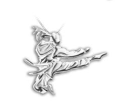 Gioiello Ciondolo KARATE calcio volante