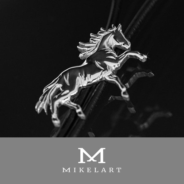 Gioiello Dressage MIKELART Made In Italy - Ciondolo Cavallo In Argento 925 Rodiato Con Catenina Veneziana