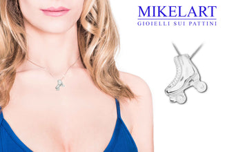 Pendente pattino a rotelle piccolo con ruote diamantate