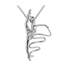 Bijoux gymnastique rythmique, ruban, “grand écart” dorsal soutenu par une main.